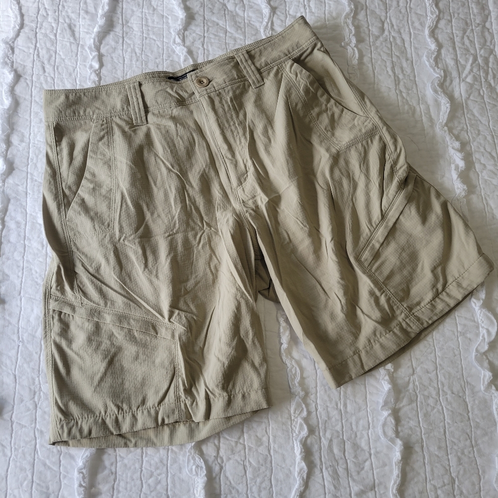 Gander Mountain Guide Series Hiking Outdoor Shorts Lightweight 32 NWOT